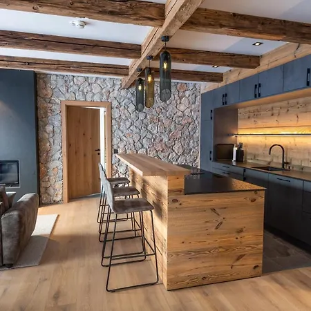 Natursinn Mountainchalets * Flachau