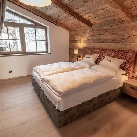 Natursinn Mountainchalets * Flachau